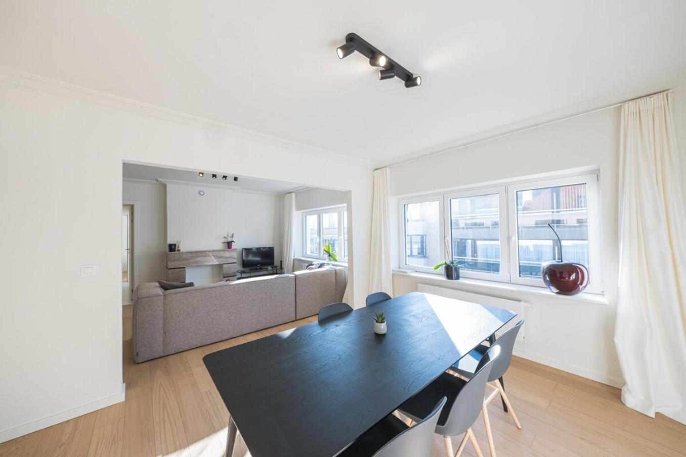Amandine - Luxury 3 Bedrooms Apartment With Free Parking Ostend Exterior photo